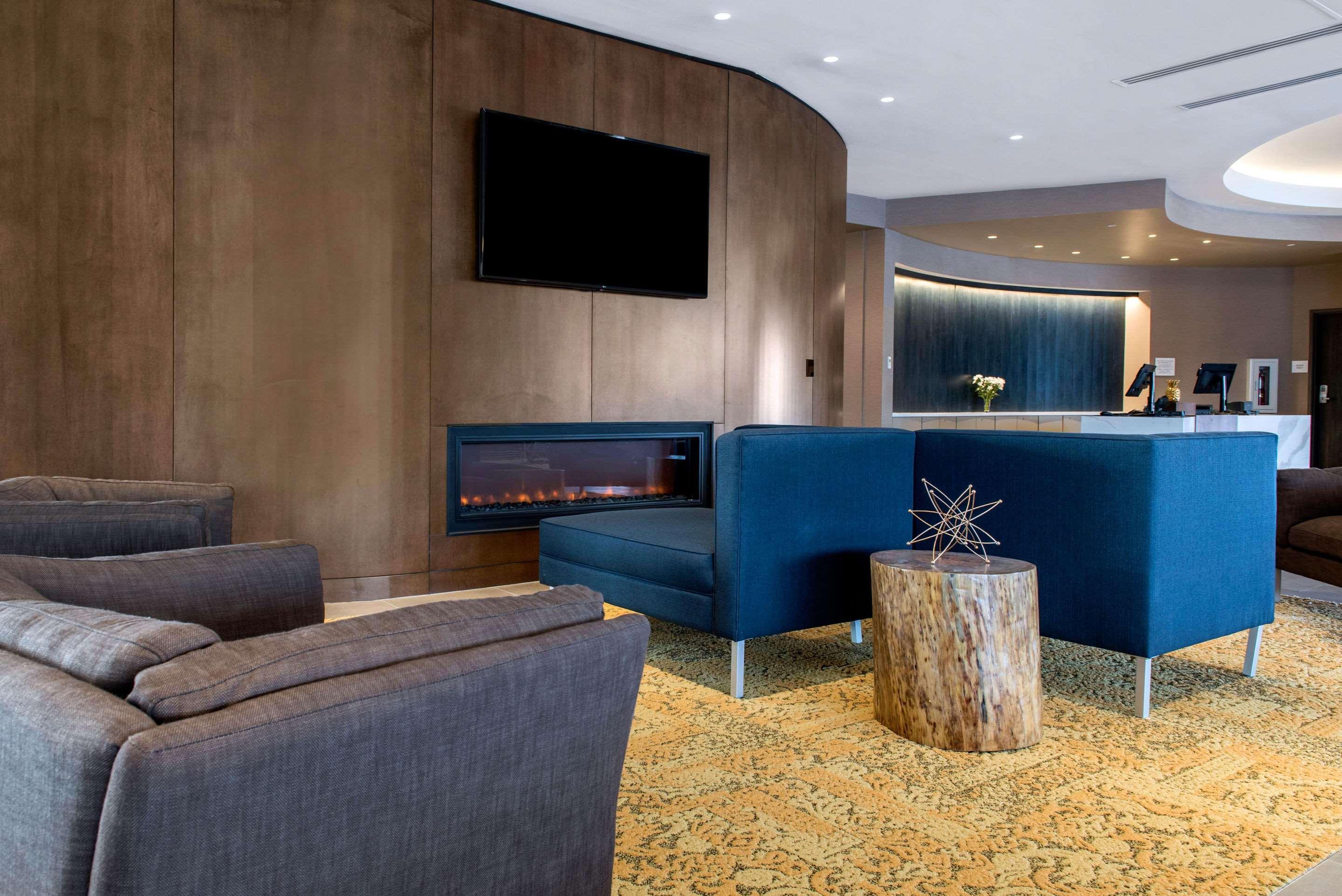 Wyndham Westfield Hotel Eksteriør billede