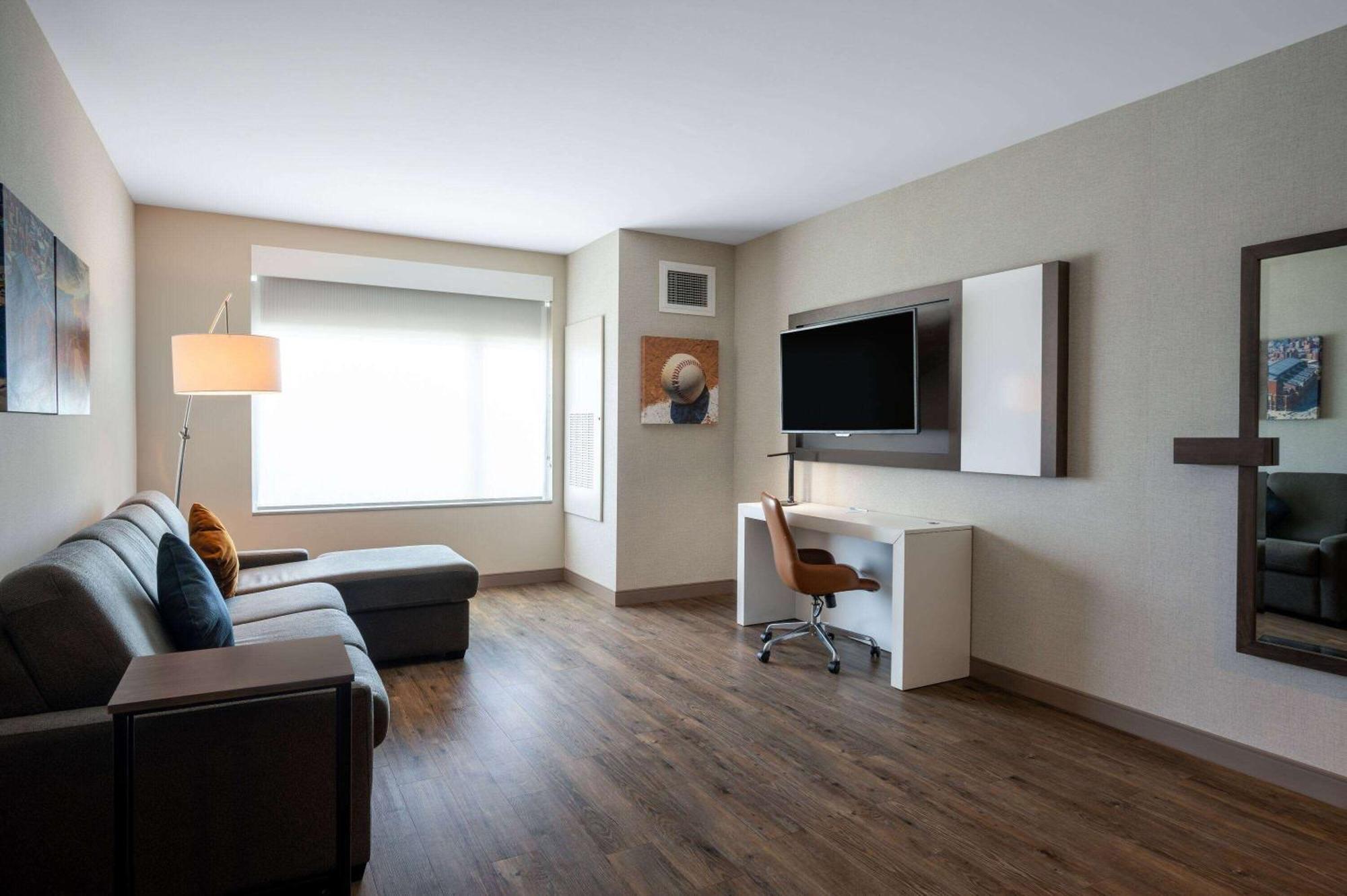 Wyndham Westfield Hotel Eksteriør billede