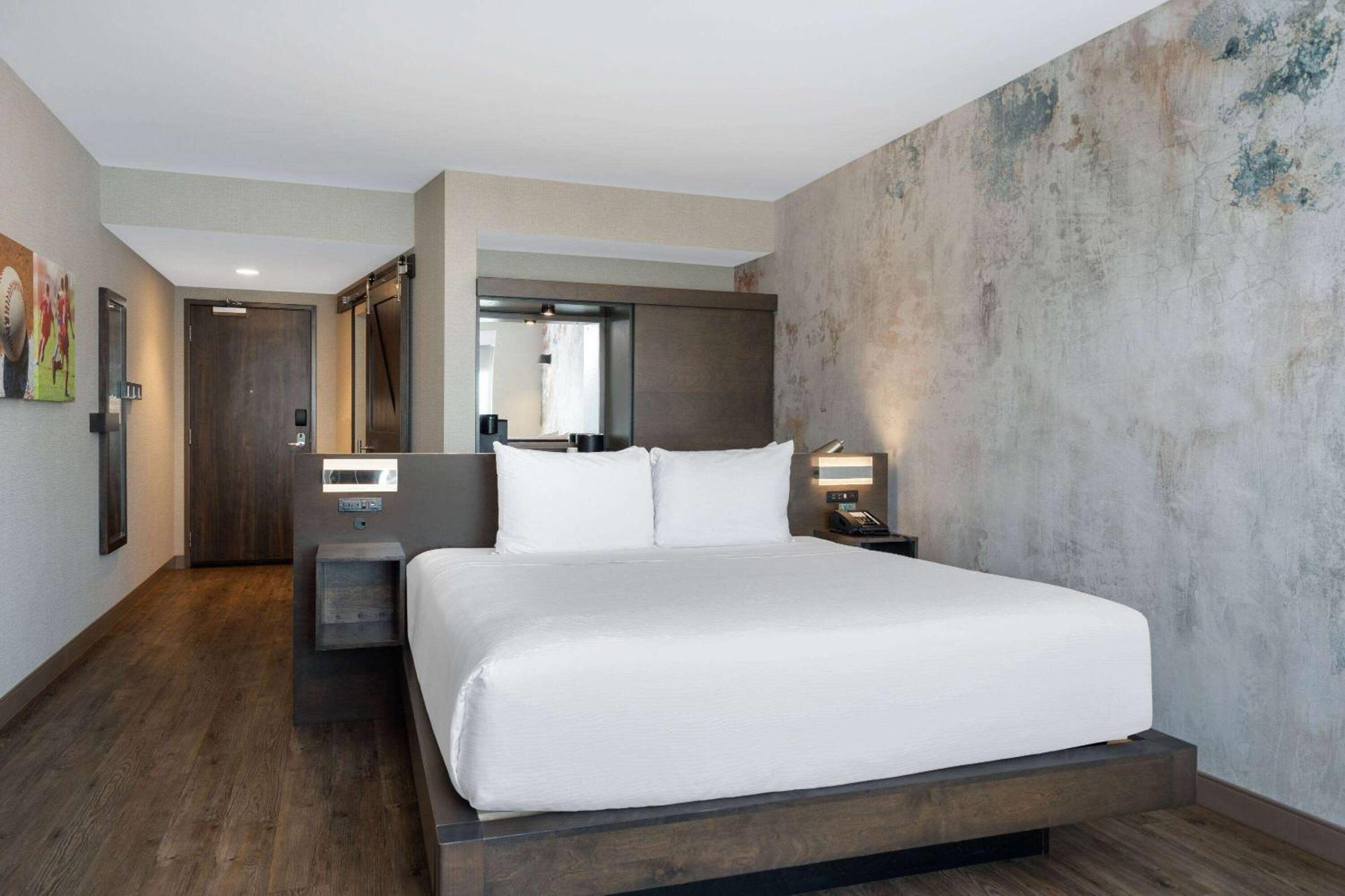 Wyndham Westfield Hotel Eksteriør billede